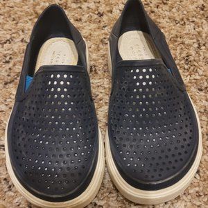 Croc slip ons toddler size 7